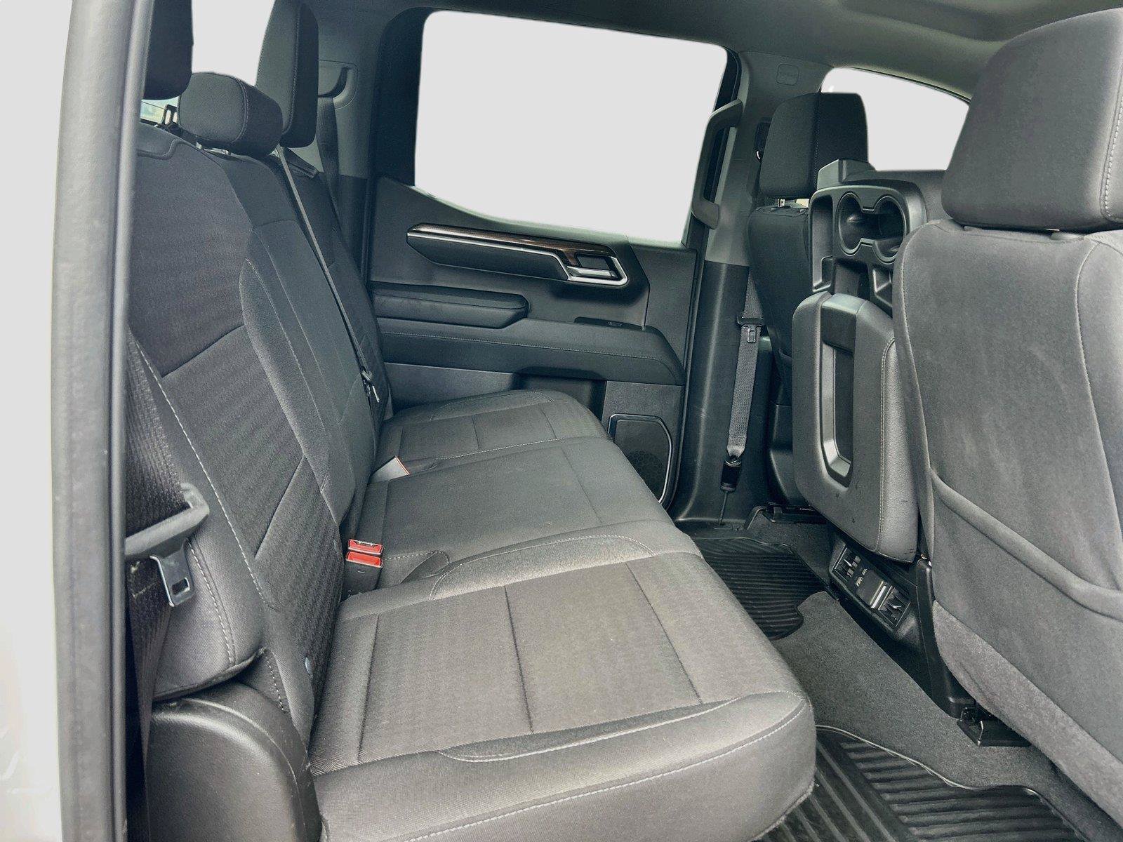 Used 2025 Chevrolet Silverado 1500 LT AWD/4WD image 21