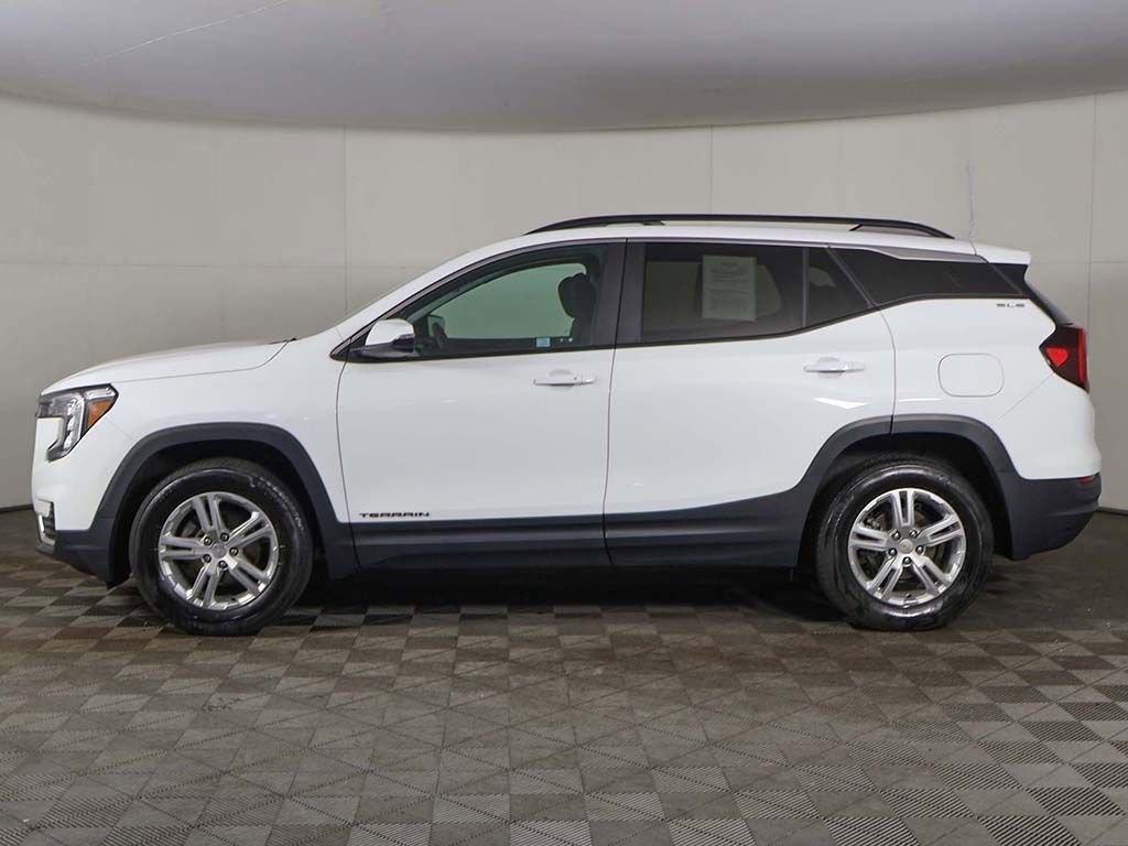 Used 2023 GMC Terrain SLE w/ Driver Convenience Package AWD/4WD image 19