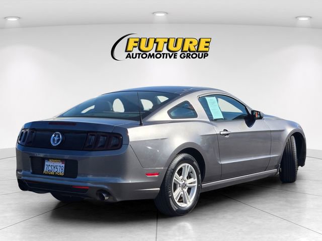 Used 2014 Ford Mustang Coupe image 4