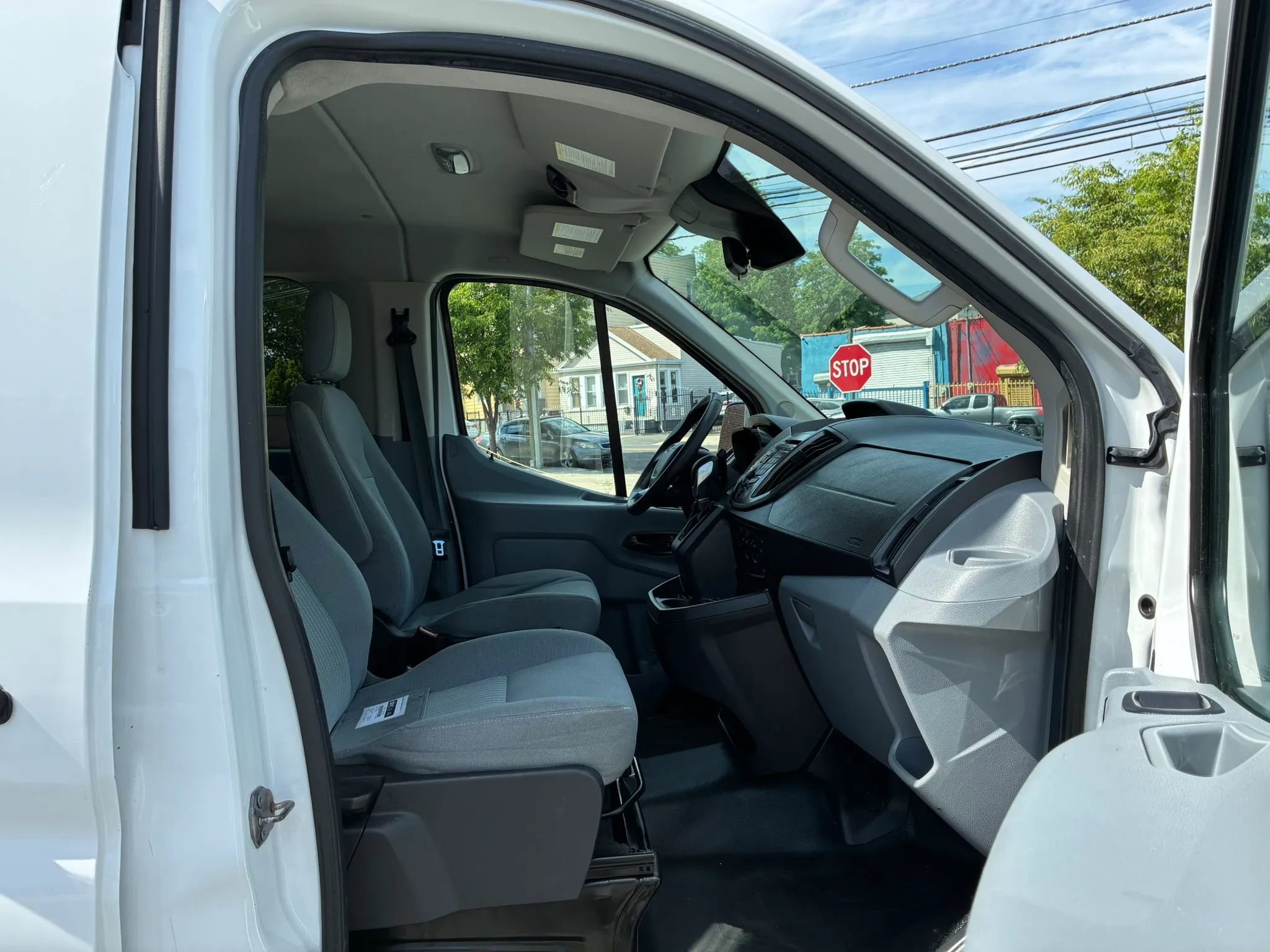 Used 2015 Ford Transit 350 XLT RWD image 12