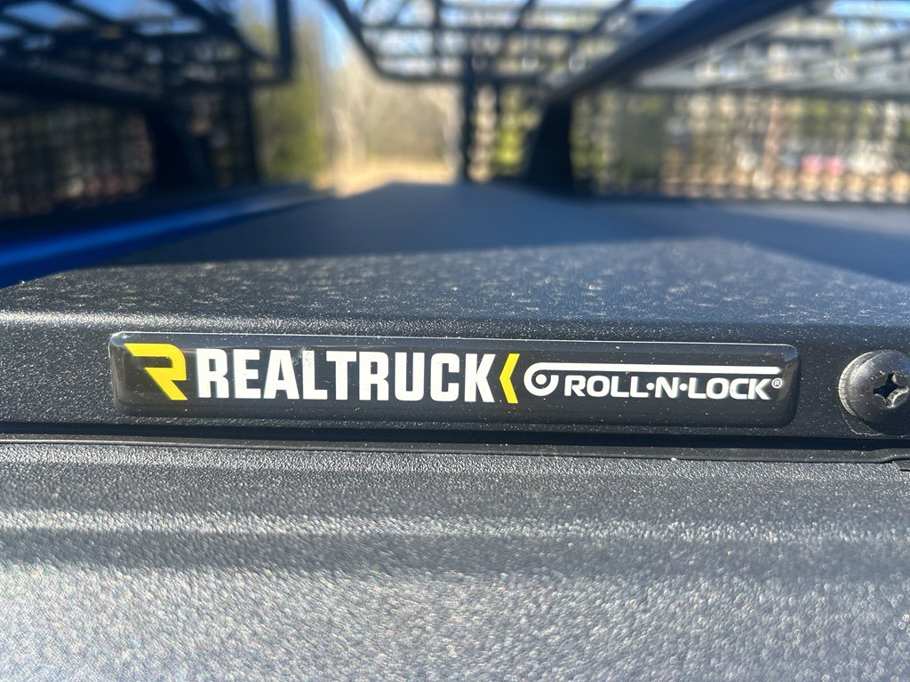 Used 2025 Jeep Gladiator Sport image 14