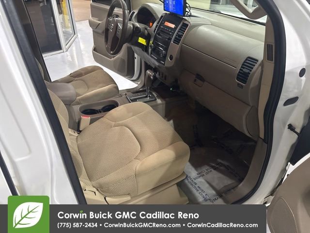 Used 2012 Nissan Frontier SV w/ SV Premium Utility Pkg image 30