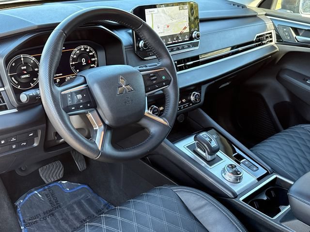 Used 2023 Mitsubishi Outlander SEL AWD/4WD image 15
