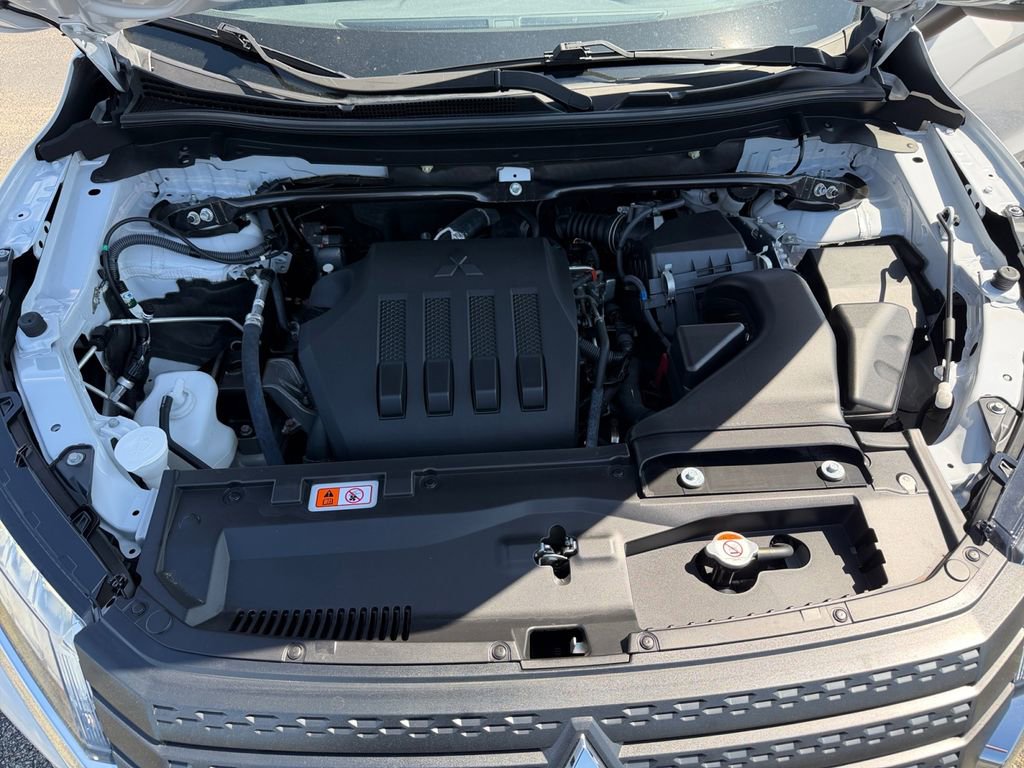 Used 2023 Mitsubishi Eclipse Cross SE image 27