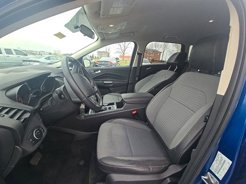 Used 2017 Ford Escape SE w/ Equipment Group 201A image 14