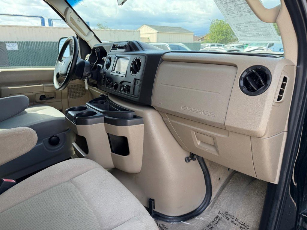 Used 2014 Ford E-350 and Econoline 350 XLT RWD image 20