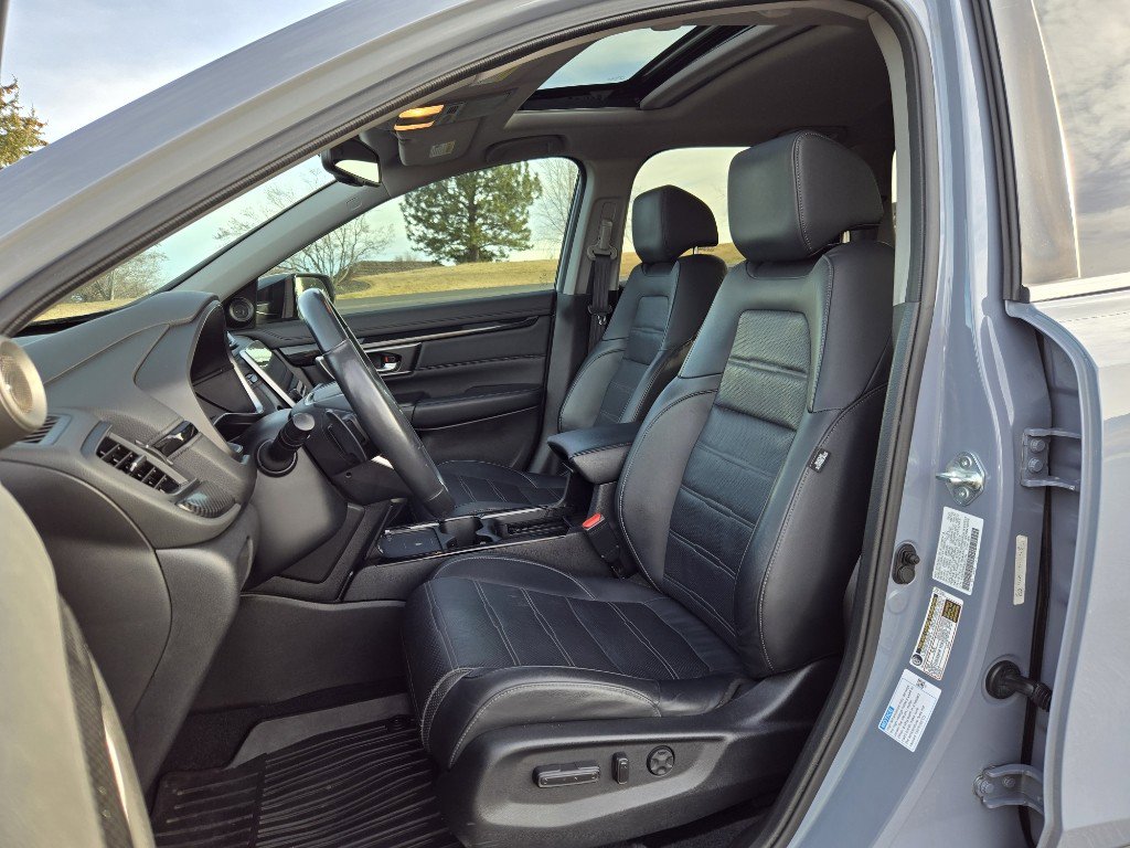 Used 2022 Honda CR-V Touring image 12