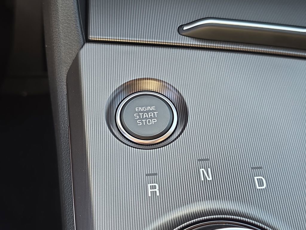 New 2026 Kia Sportage EX image 28