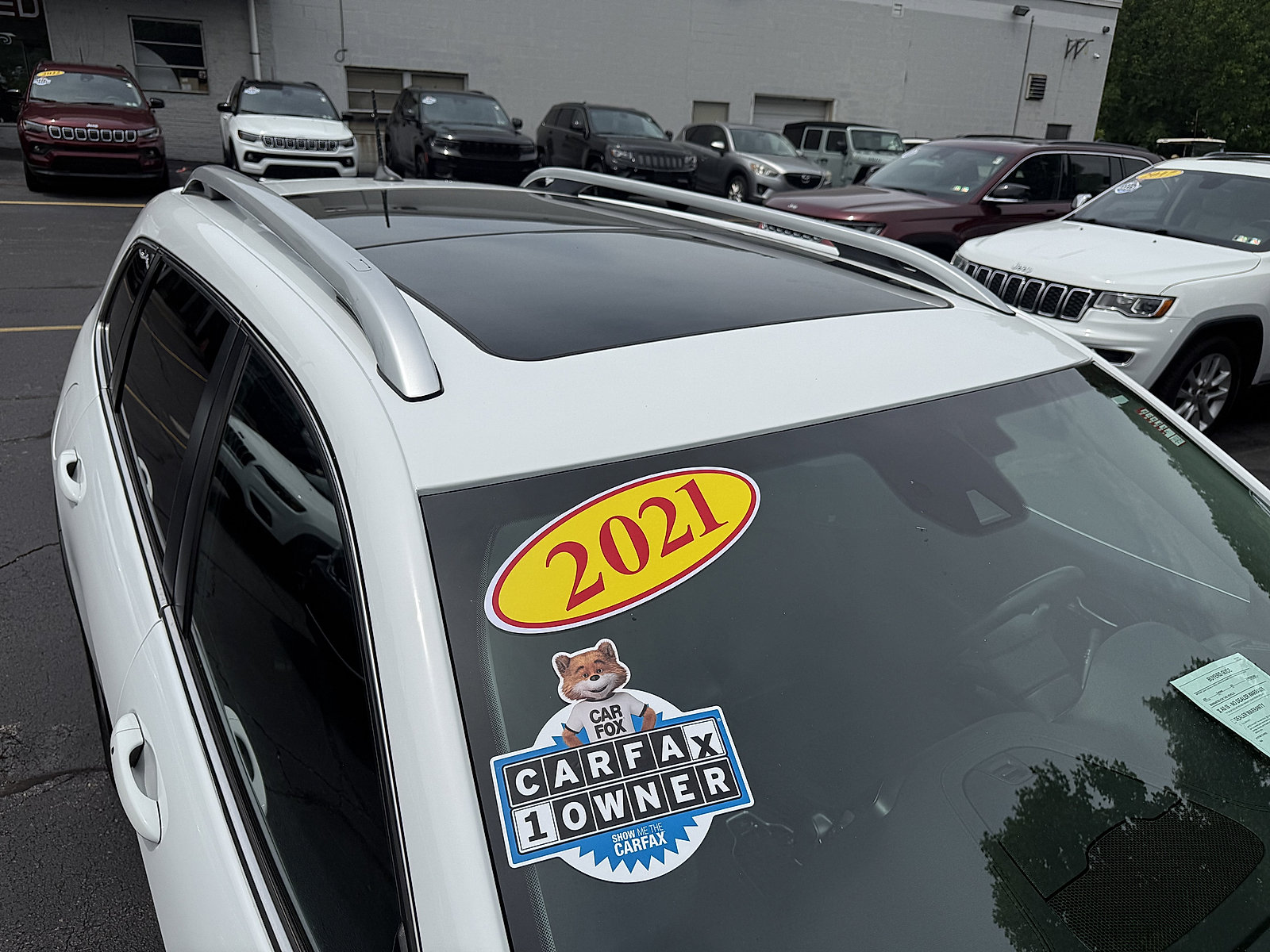 Used 2021 Jeep Cherokee Limited AWD/4WD image 8