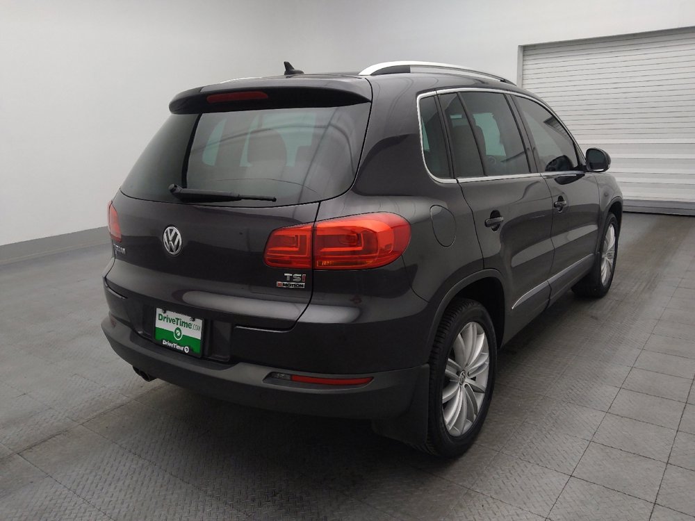 Used 2016 Volkswagen Tiguan SE image 9