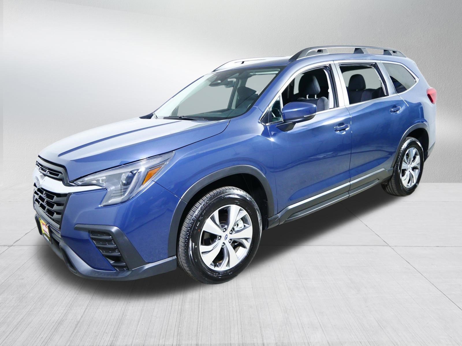 Used 2024 Subaru Ascent Premium w/ Convenience Package AWD/4WD image 3