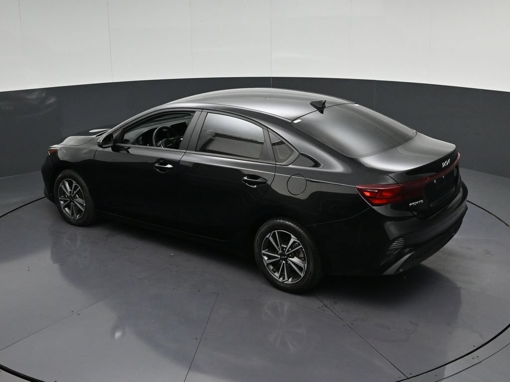 Used 2024 Kia Forte LXS w/ LXS Technology Package FWD image 17