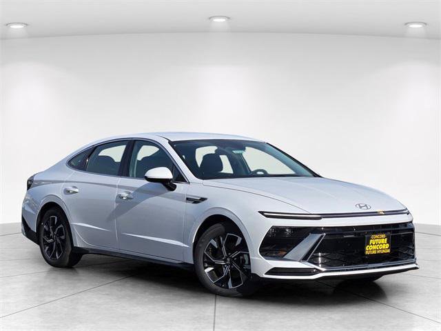 New 2025 Hyundai Sonata SEL image 1