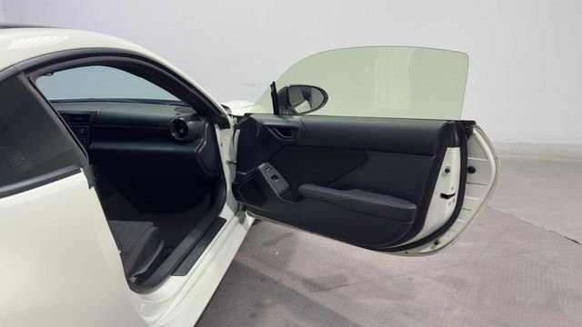 Used 2024 Toyota GR86 RWD image 9