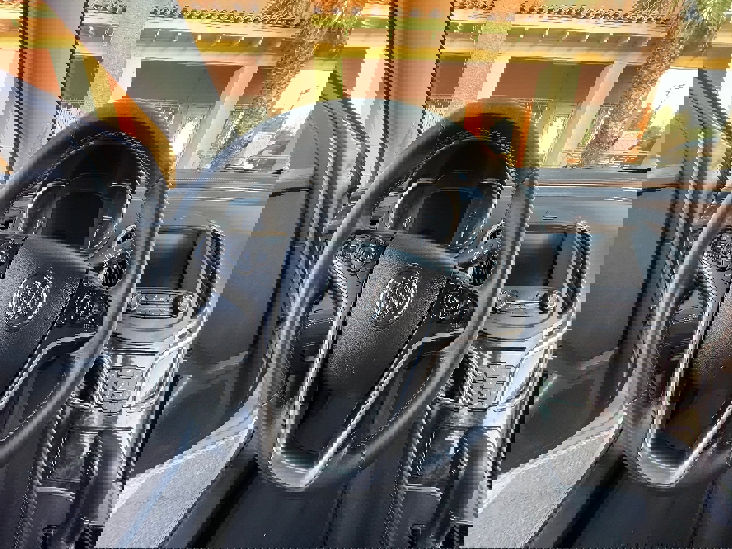 Used 2014 Buick LaCrosse image 13