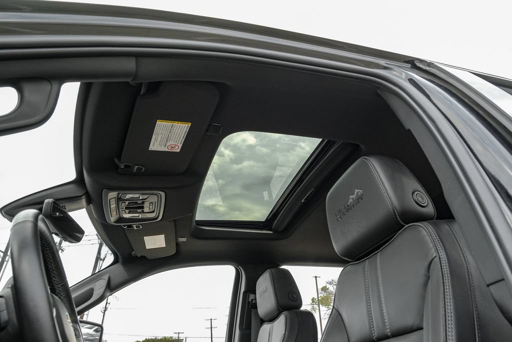 Used 2023 Chevrolet Silverado 3500 High Country w/ Z71 Off-Road Package AWD/4WD image 23