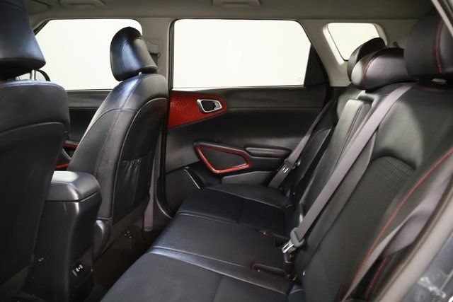Used 2025 Kia Soul GT-Line FWD image 27