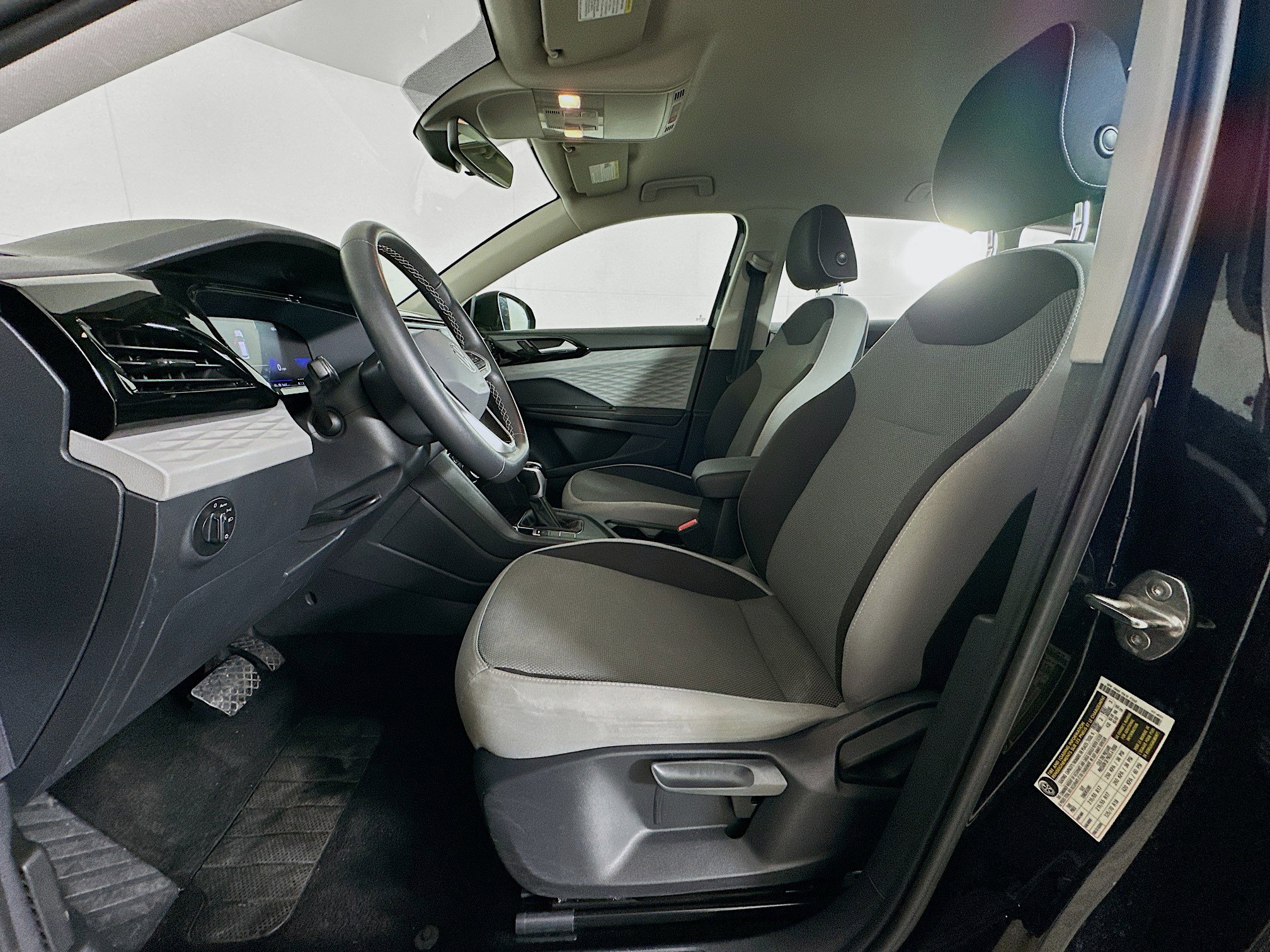 Used 2024 Volkswagen Taos S image 13