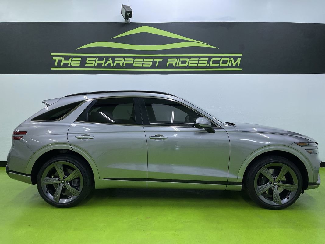 Used 2022 Genesis GV70 3.5T Sport w/ Sport Prestige Package image 11