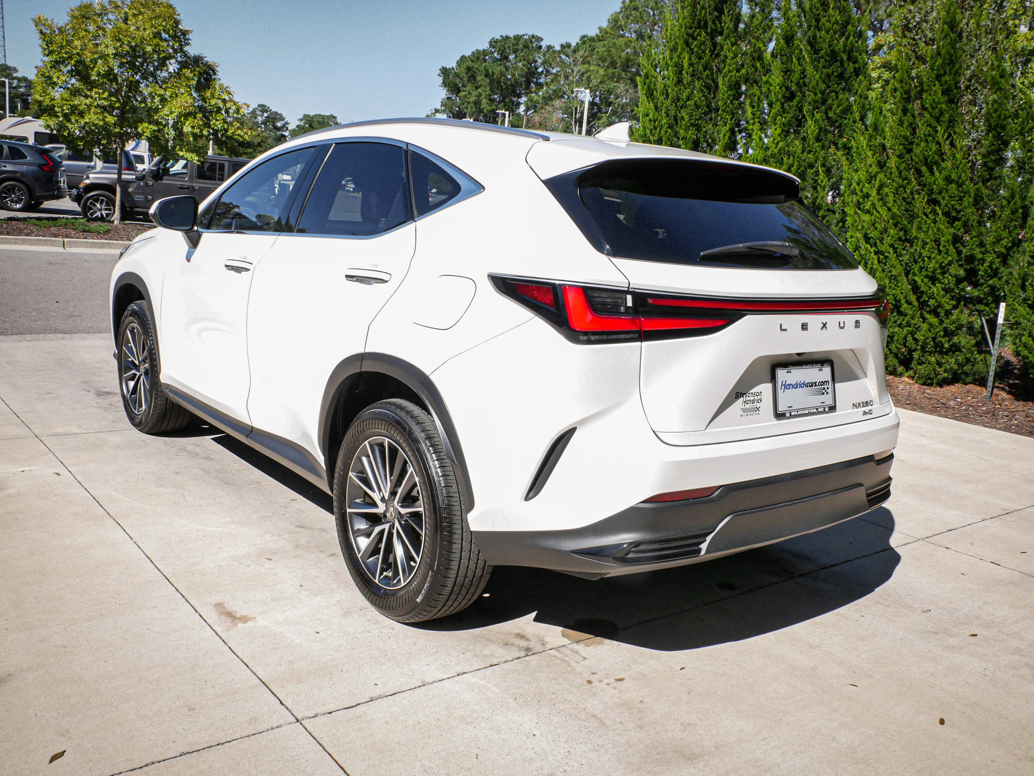 Used 2022 Lexus NX 350 NX 350 image 8