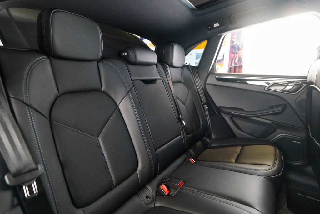 New 2026 Porsche Macan S image 38