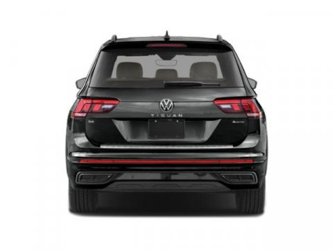Used 2022 Volkswagen Tiguan SE R-Line image 8