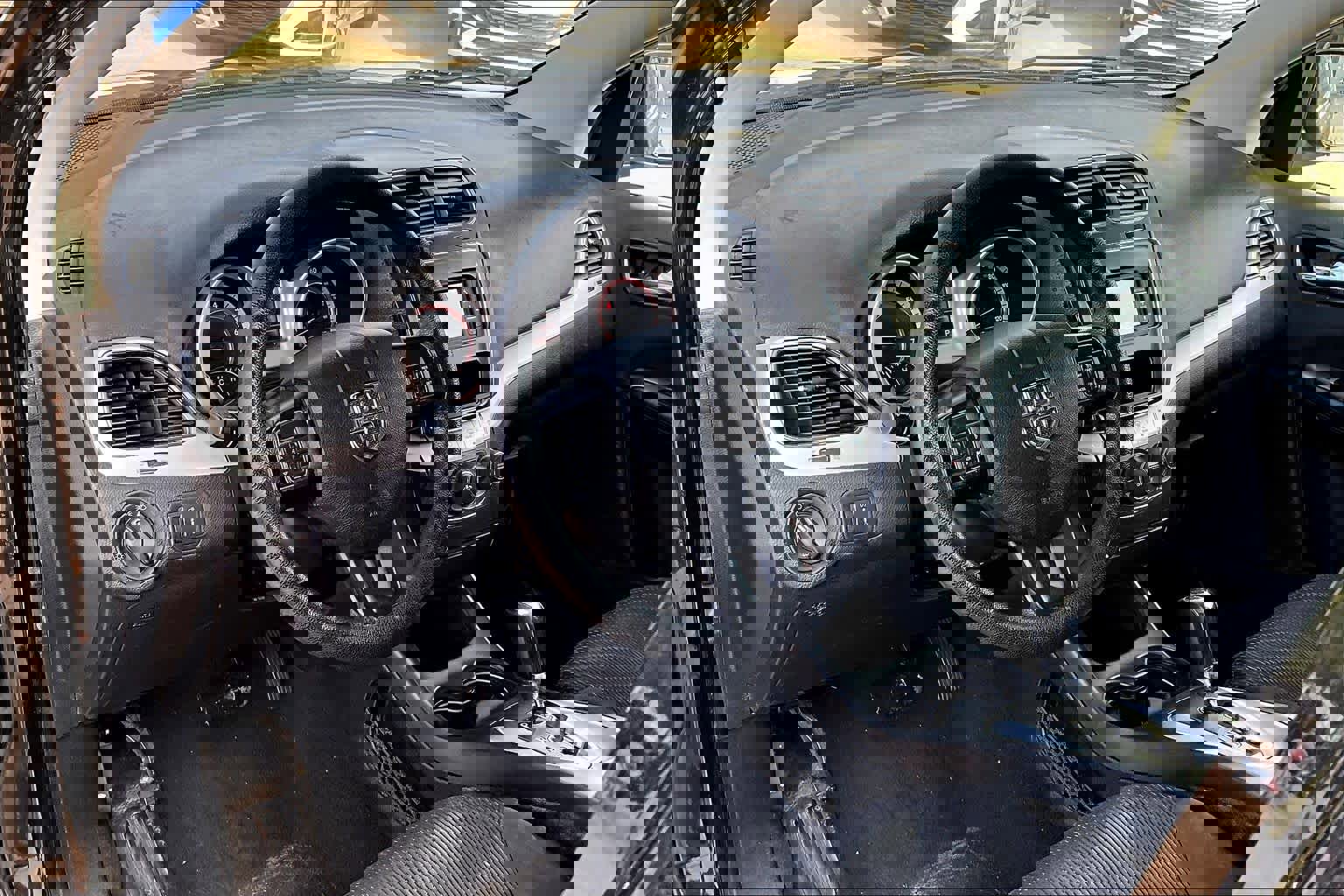 Used 2015 Dodge Journey American Value Package w/ Flexible Seating Group image 17