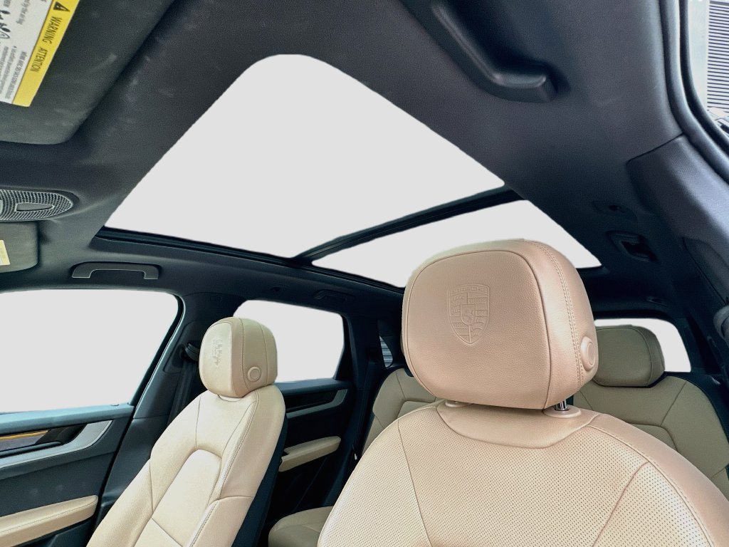 Certified 2026 Porsche Cayenne AWD/4WD image 13