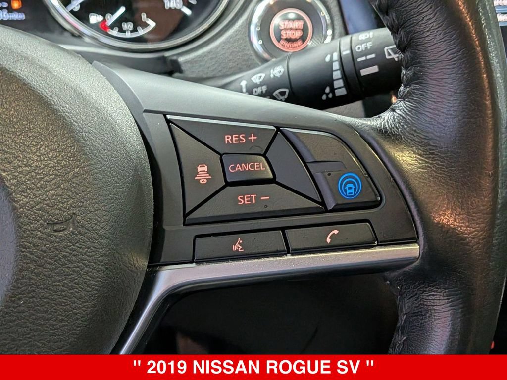 Used 2019 Nissan Rogue SV w/ Premium Package AWD/4WD image 18