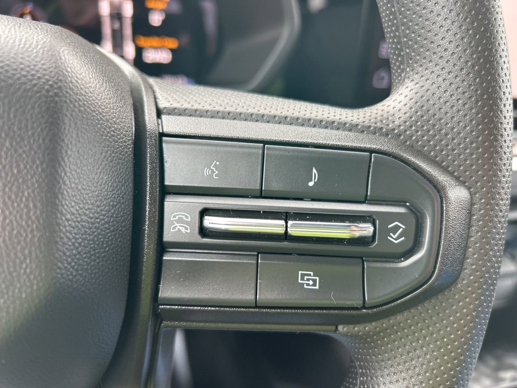 Used 2024 Chevrolet Colorado Trail Boss w/ Advanced Trailering Package image 17