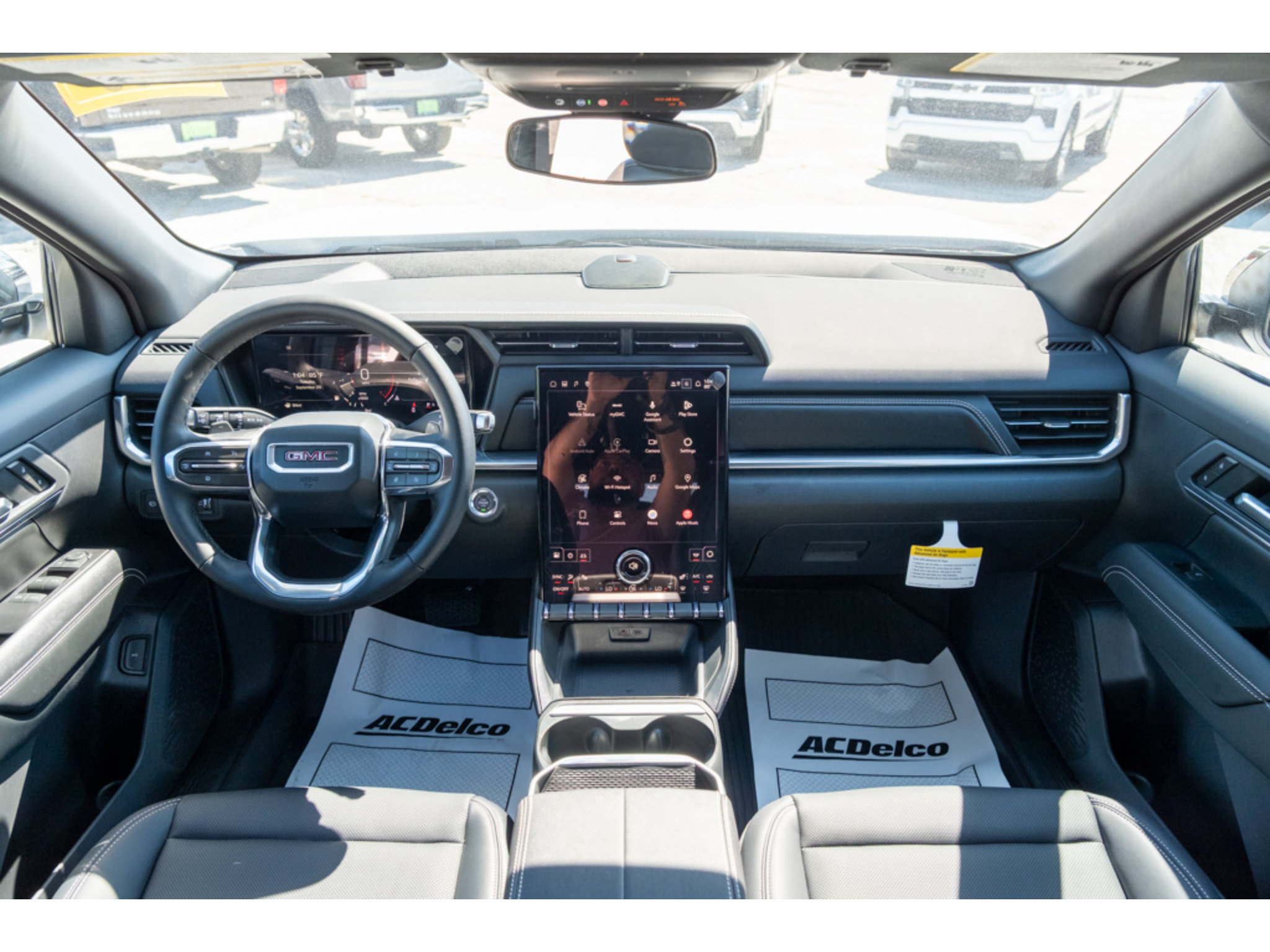 New 2027 GMC Terrain Elevation w/ Elevation Premium Package FWD image 31