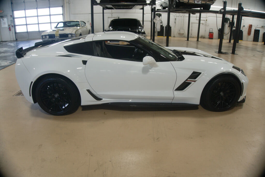 Used 2017 Chevrolet Corvette Grand Sport image 6