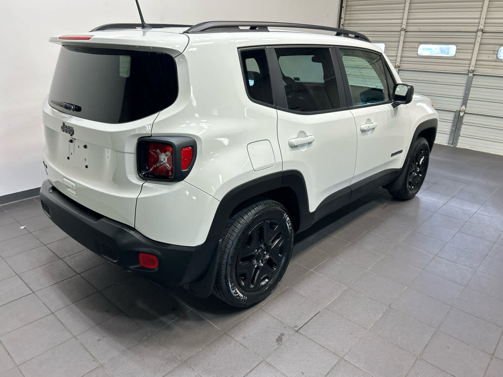Used 2018 Jeep Renegade Sport w/ Power & Air Group AWD/4WD image 3