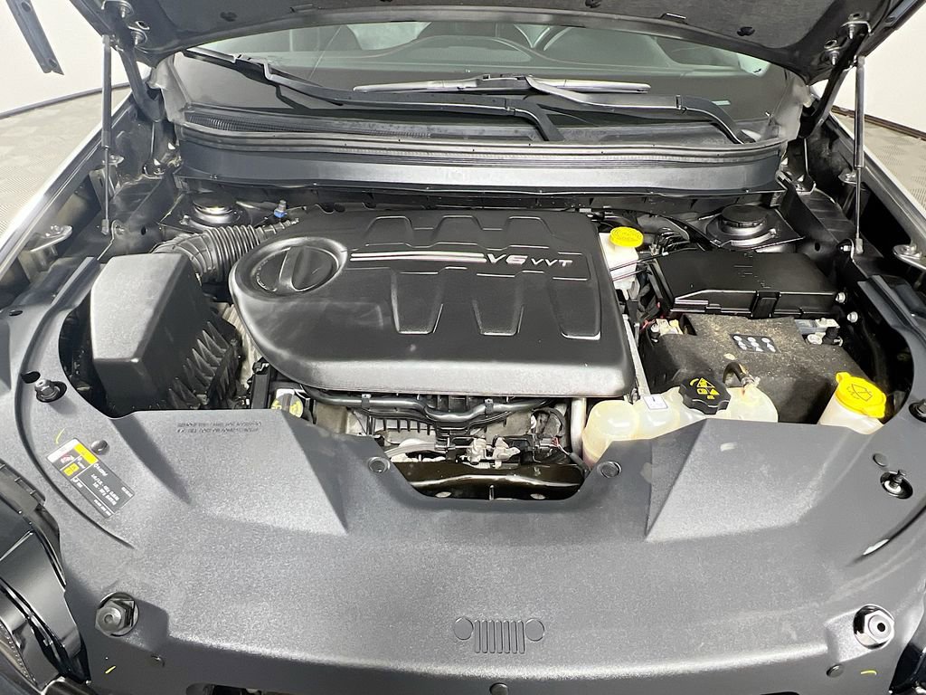 Used 2019 Jeep Cherokee Trailhawk w/ Comfort/Convenience Group image 30