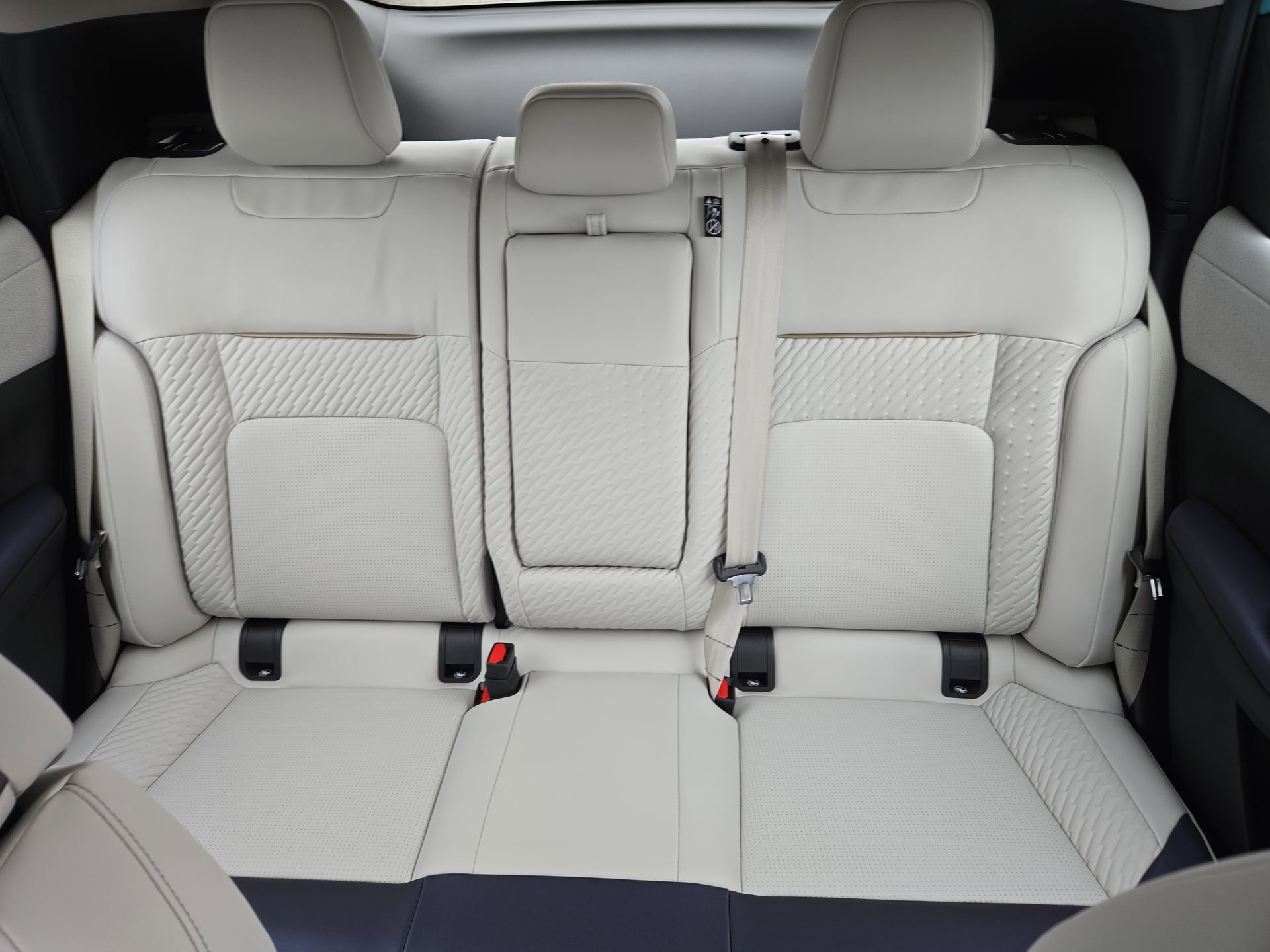 New 2026 Nissan Leaf Platinum+ image 37