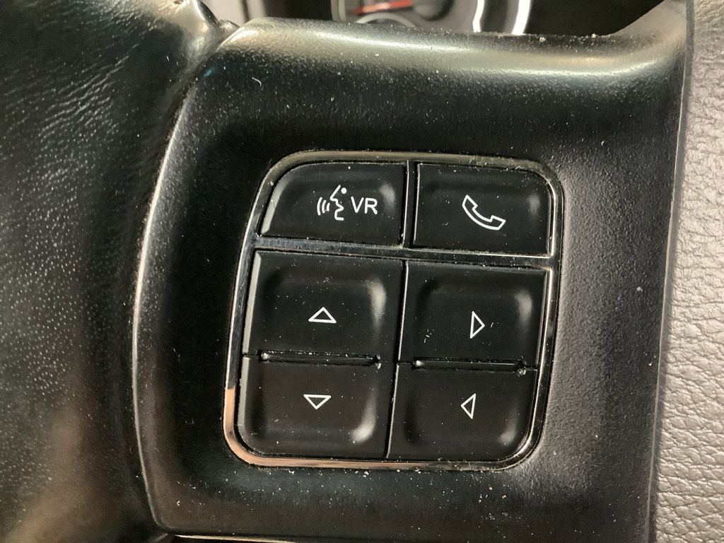 Used 2018 RAM 1500 Classic SLT image 17