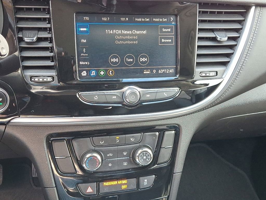 Used 2022 Buick Encore Preferred image 16
