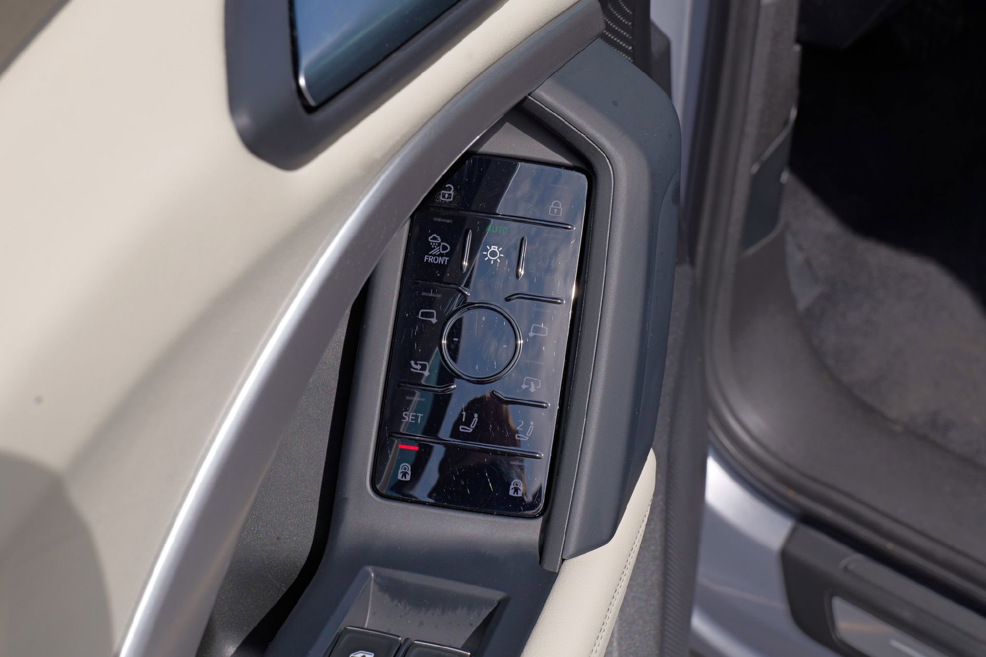 Used 2025 Audi Q5 Premium Plus w/ Premium Plus image 23