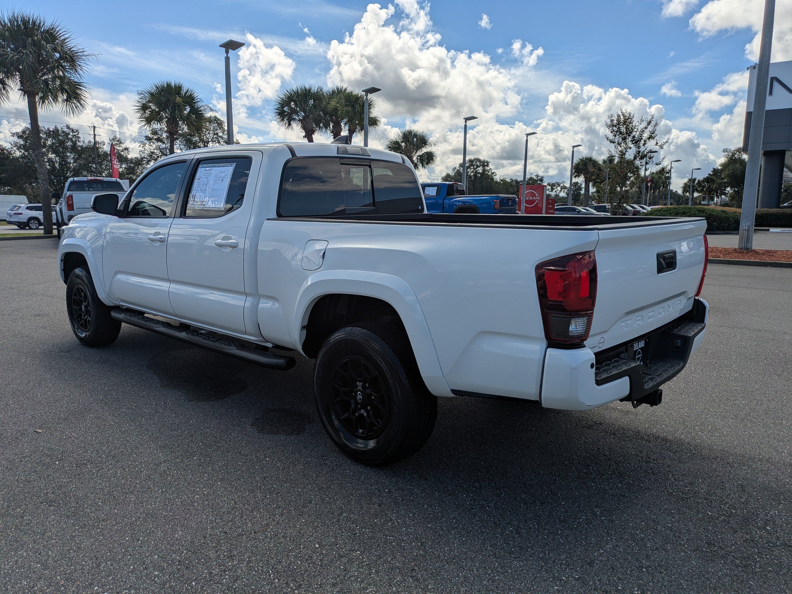 Used 2022 Toyota Tacoma SR5 RWD image 6