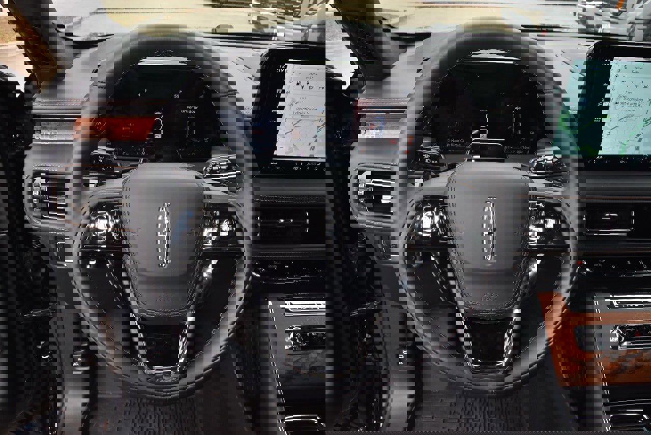 New 2026 Lincoln Aviator Black Label w/ Dynamic Handling Package image 24