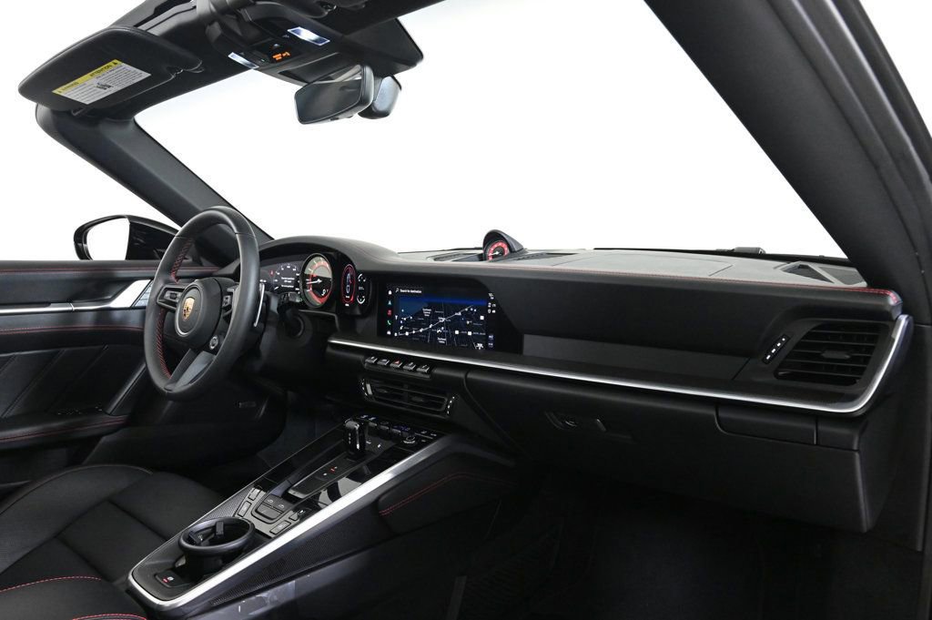 Certified 2022 Porsche 911 Targa 4S image 18