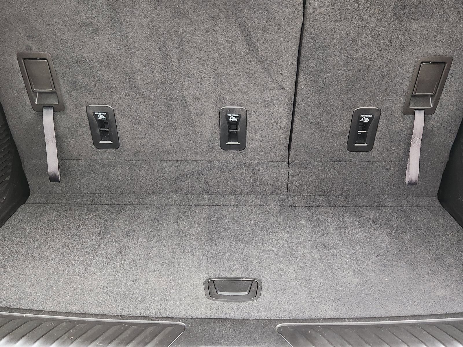 Used 2024 GMC Yukon SLT image 36