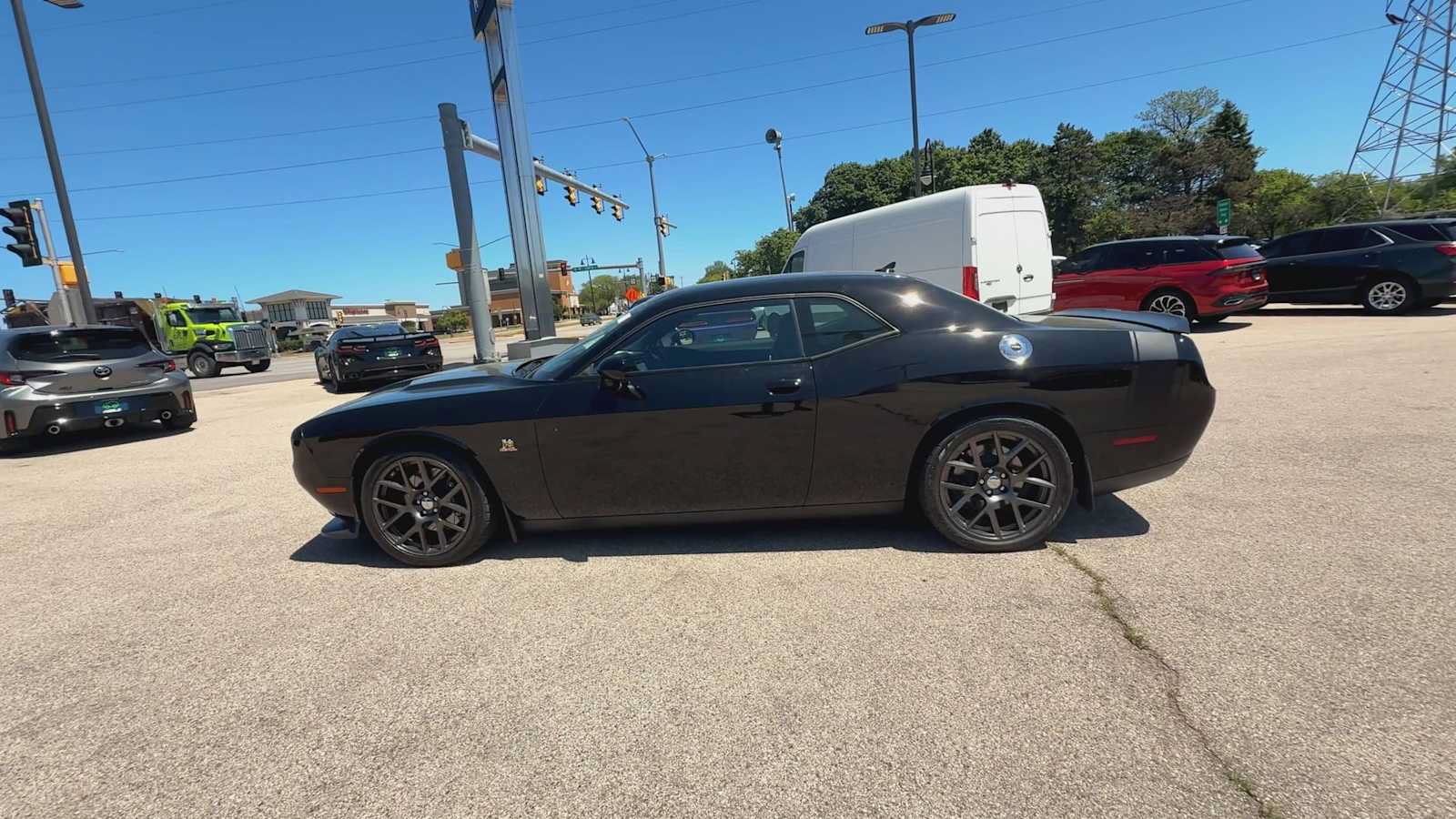 Used 2016 Dodge Challenger R/T Scat Pack w/ Leather Interior Group RWD image 5