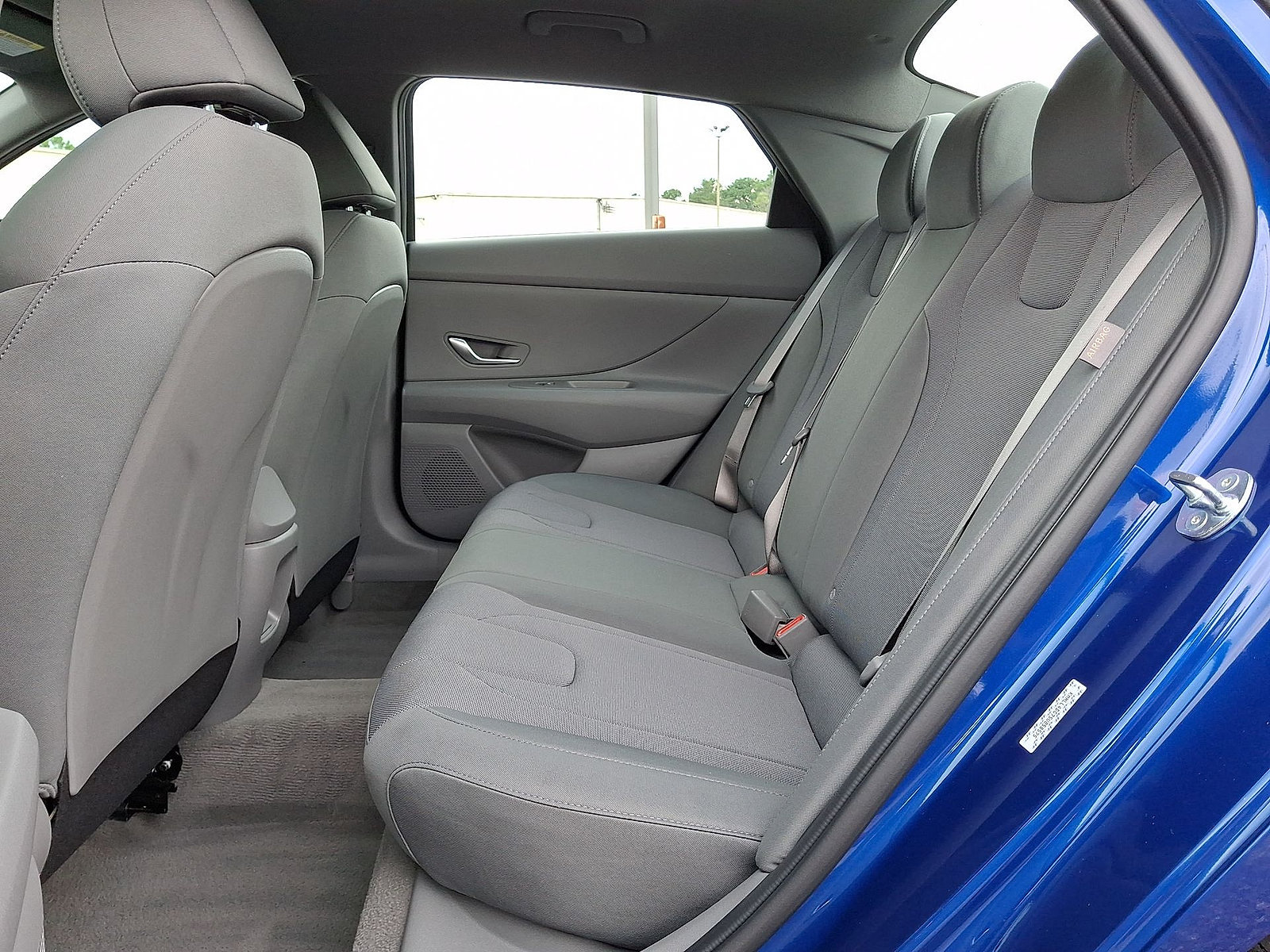 Certified 2025 Hyundai Elantra SE FWD image 25