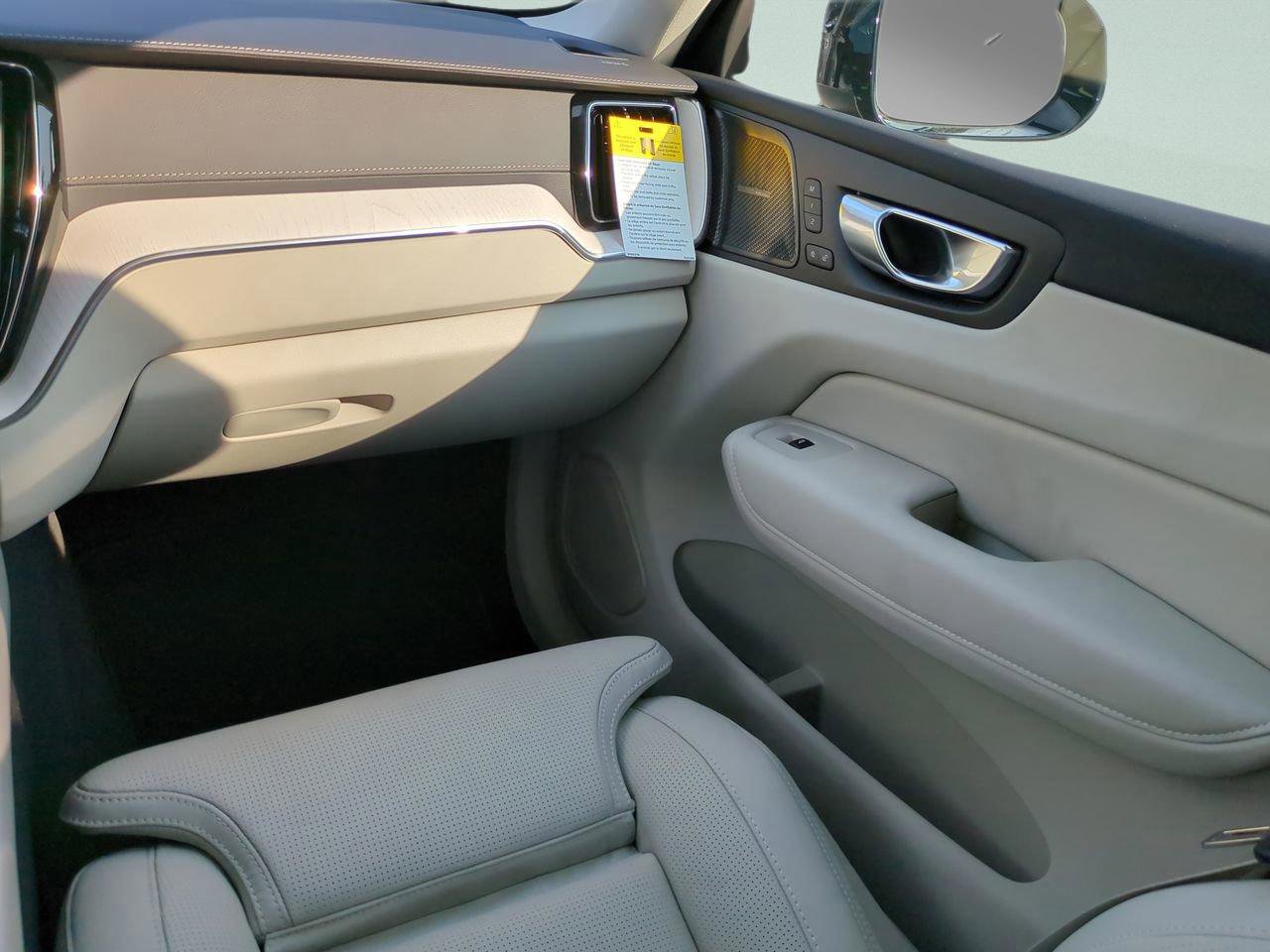 New 2026 Volvo XC60 B5 Ultra w/ Climate Package image 15