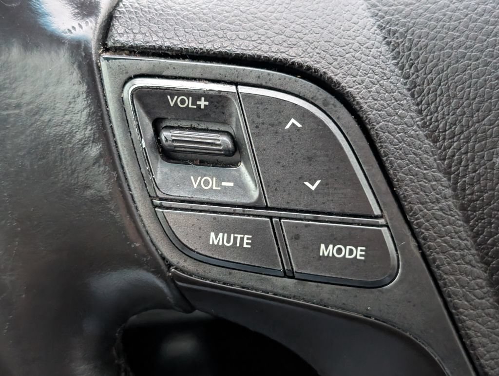 Used 2018 Hyundai Santa Fe Sport w/ 2.4L Tech Package 04 FWD image 12