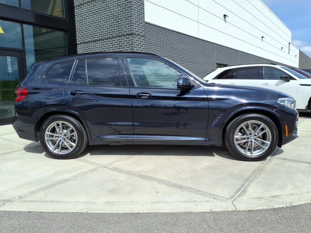 Used 2021 BMW X3 xDrive30e w/ Executive Package AWD/4WD image 8