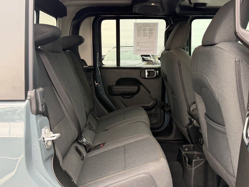 Used 2025 Jeep Gladiator Willys image 17