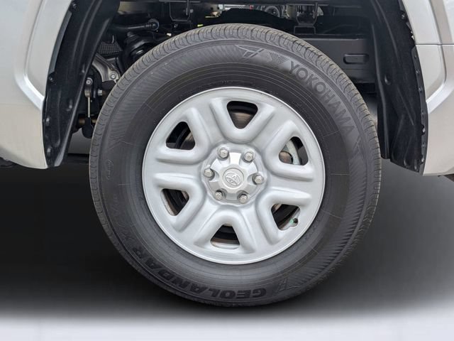 Used 2024 Toyota Tundra SR AWD/4WD image 11