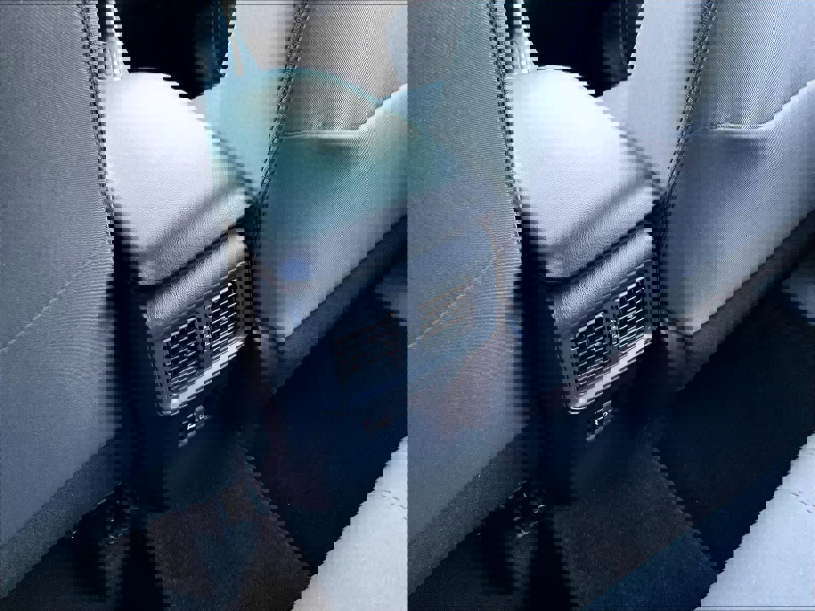 Used 2023 Toyota RAV4 XLE image 28